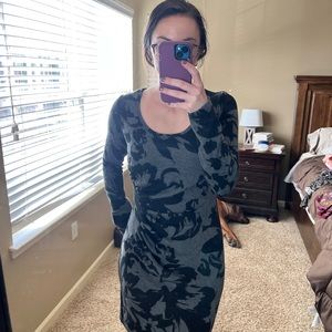 Karen Kane Large print dress black and gray.